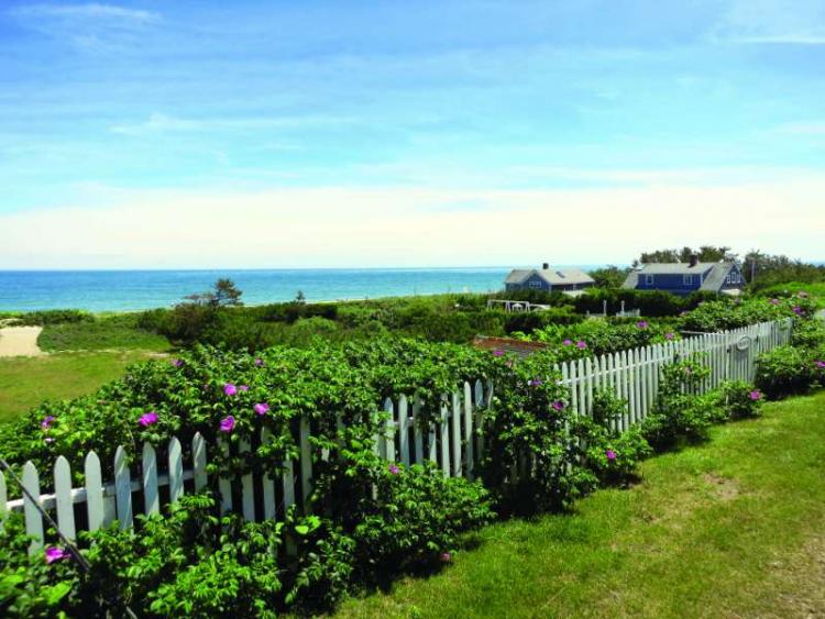 Charter Sailing Vacation to Nantucket and Martha’s Vineyard